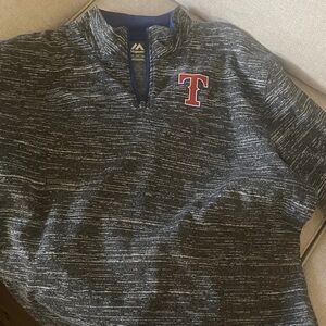 Majestic Black and Gray Men's Sweater